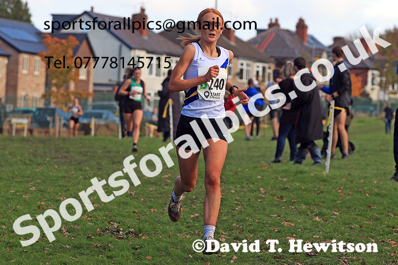 Senior women, 2024 Northern Cross Country Relays, Graves Park, Sheffield.   Photo: David T. Hewitson/Sports for All Pics